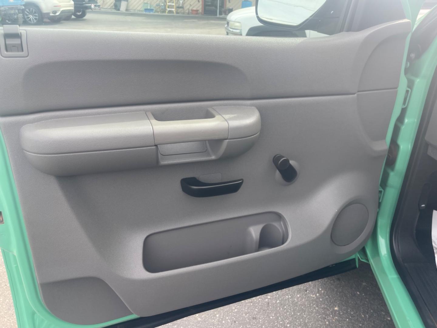 2008 Forest Service Green /Black Chevrolet Silverado 1500 Work Truck (1GCEK14J68Z) with an 5.3L V8 OHV 16V engine, AT transmission, located at 813 E Fairview Ave, Meridian , ID, 83642, (208) 336-8230, 43.618851, -116.384010 - Photo#6